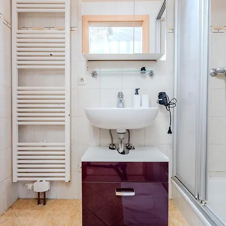 Apartman Whats-app Self-check-in - House