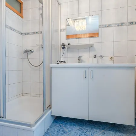 Whats-app Self-check-in - House Apartment *
