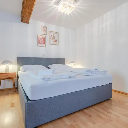 דירה Whats-app Self-check-in - House *