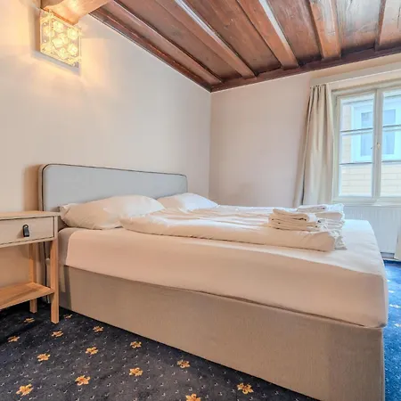 Apartment Whats-app Self-check-in - House