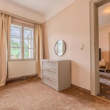 דירה Whats-app Self-check-in - House *