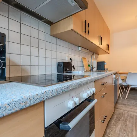 Apartment Whats-app Self-check-in - House