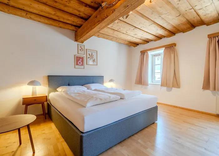 Whats-app Self-check-in - House Apartment