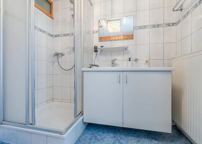 Whats-app Self-check-in - House Apartment *