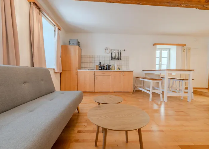 Whats-app Self-check-in - House Apartment