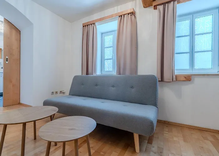 Whats-app Self-check-in - House Apartment