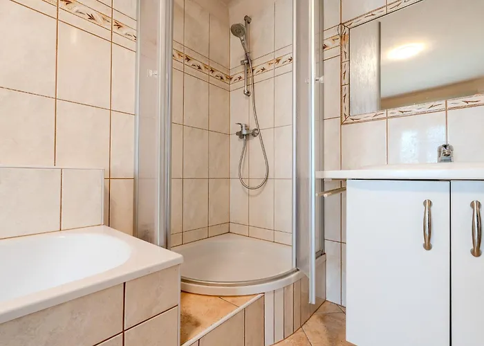 Apartment Whats-app Self-check-in - House