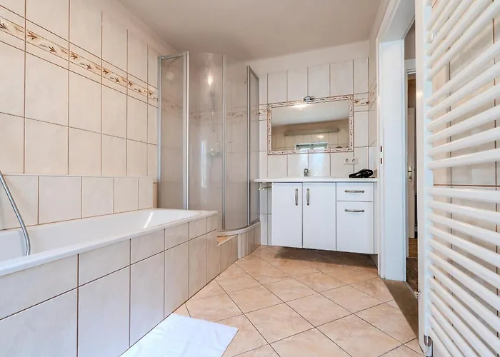 Whats-app Self-check-in - House * 巴特奥塞